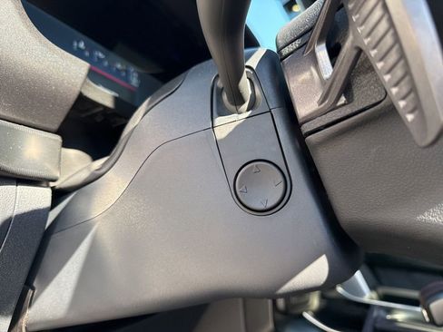 Used 2025 Ford F150 Raptor image 17