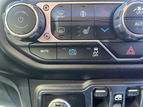 Used 2023 Jeep Wrangler Unlimited Rubicon 4xe w/ Cold Weather Group image 20