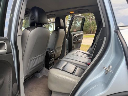 Used 2006 Porsche Cayenne S image 10