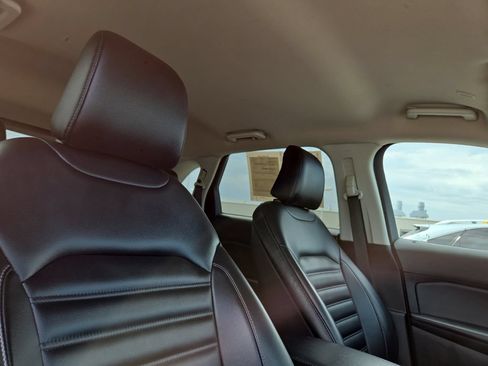 Used 2024 Ford Edge SEL AWD/4WD image 17