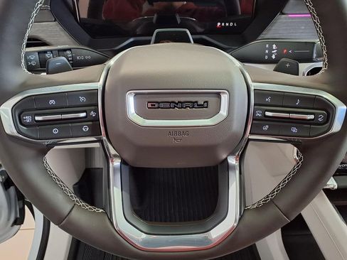 New 2026 GMC Acadia Denali w/ Super Cruise Package FWD image 20