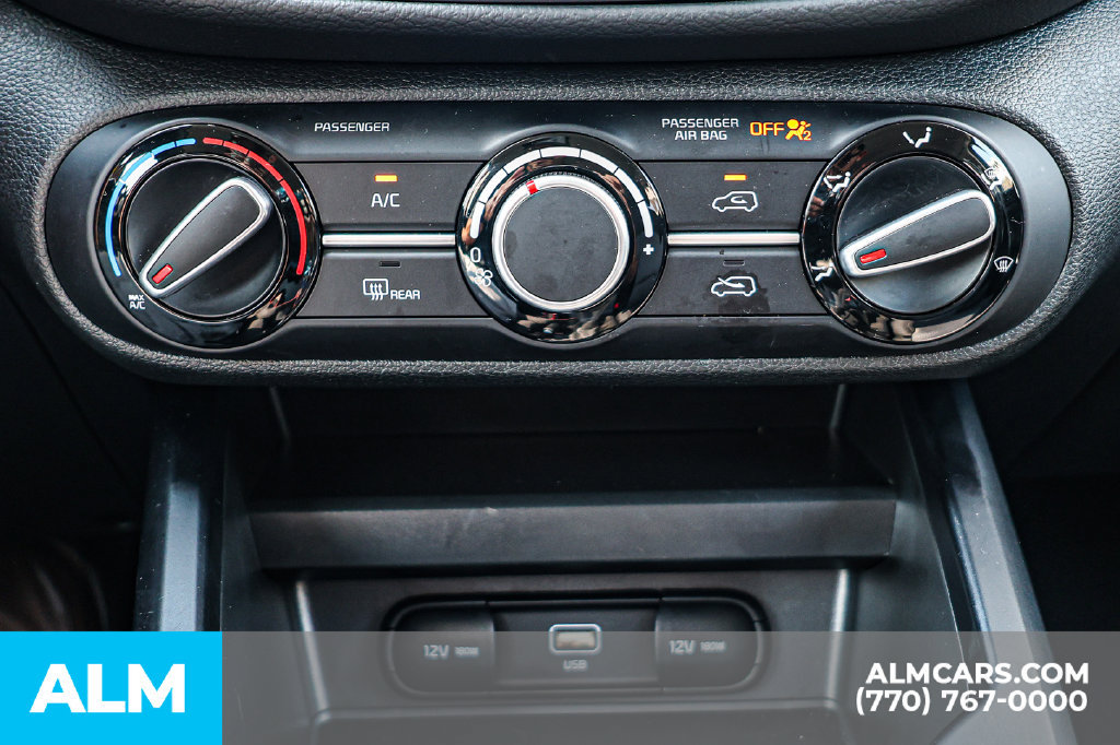 Used 2025 Kia Soul LX w/ LX Technology Package FWD image 38