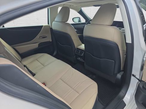 Used 2019 Lexus ES 350 w/ Accessory Package 2 FWD image 11