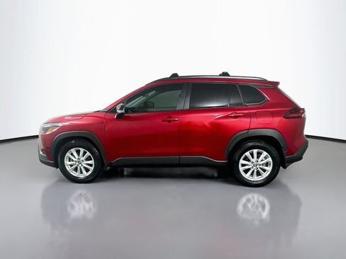Used 2026 Toyota Corolla Cross LE w/ Moonroof Package FWD image 8