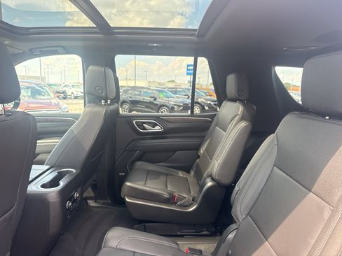Certified 2022 Chevrolet Tahoe LT w/ Luxury Package AWD/4WD image 33