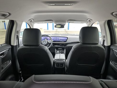 Used 2025 Buick Envision Sport Touring AWD/4WD image 8