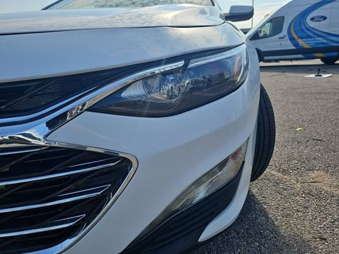Used 2024 Chevrolet Malibu LT FWD image 30