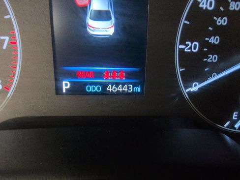 Used 2024 Toyota Corolla SE FWD image 24
