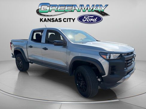 Used 2026 Chevrolet Colorado Trail Boss AWD/4WD image 1