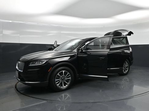 Used 2021 Lincoln Nautilus Reserve w/ Cargo Utility Package FWD image 25