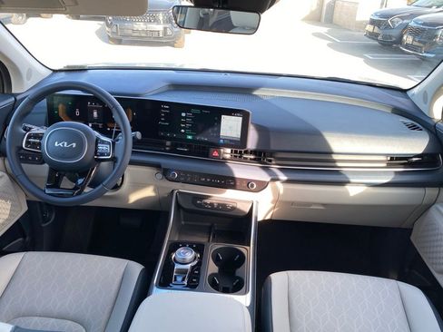 New 2026 Kia Carnival EX image 23