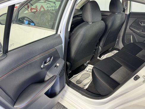 Used 2024 Nissan Sentra SR FWD image 27