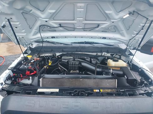 Used 2015 Ford F250 XL w/ Power Equipment Group image 23