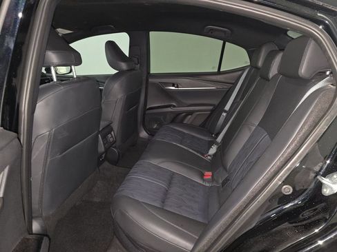 Used 2025 Toyota Camry XSE FWD image 13