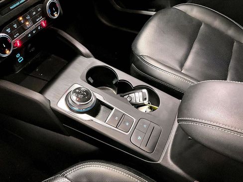 Used 2022 Ford Escape SEL image 16