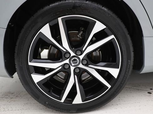Used 2024 Volvo S60 B5 Core FWD image 9