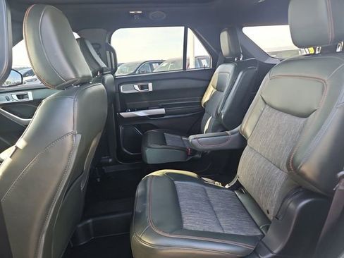 Used 2023 Ford Explorer Timberline w/ Timberline Technology Package AWD/4WD image 15