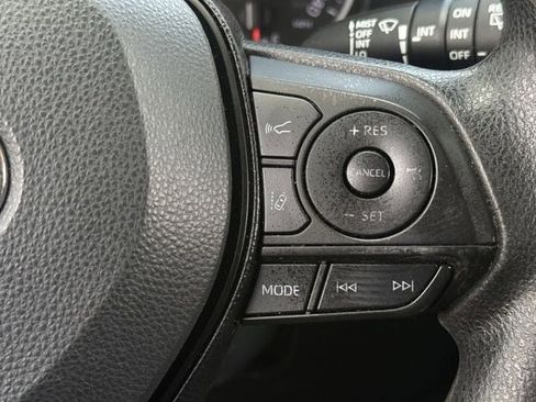 Used 2019 Toyota RAV4 XLE FWD image 14