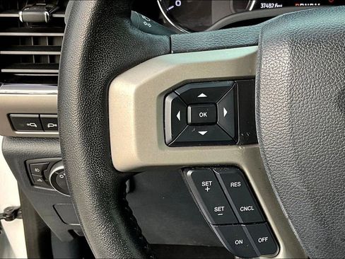 Used 2022 Ford F350 Lariat w/ Lariat Value Package image 14