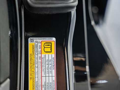 Used 2022 Chevrolet Corvette Stingray Coupe w/ 1LT image 45