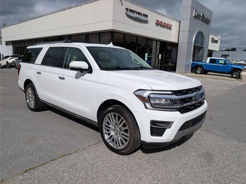 Used 2023 Ford Expedition Max Limited AWD/4WD image 7