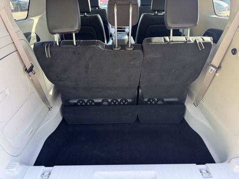 Used 2019 Chrysler Pacifica Limited FWD image 29
