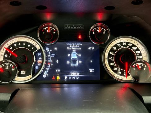 Used 2018 RAM 1500 Express w/ Black Ram 1500 Express Group image 13