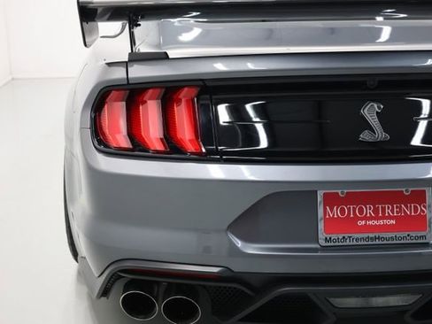 Used 2022 Ford Mustang Shelby GT500 w/ Carbon Fiber Track Pack RWD image 73