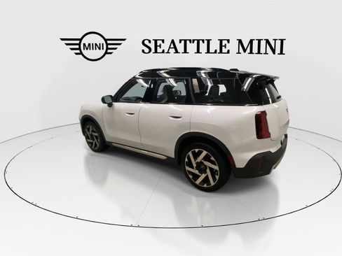 Certified 2025 MINI Cooper Countryman S image 8