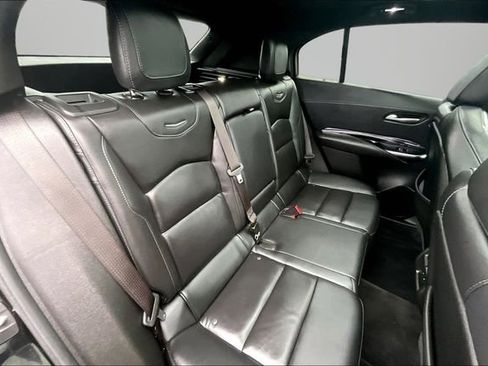 Used 2022 Cadillac XT4 Luxury w/ Cold Weather Package AWD/4WD image 27