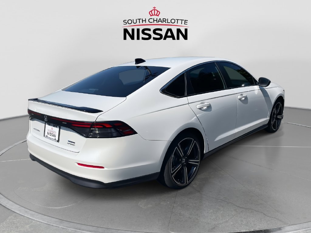 Used 2024 Honda Accord Sport image 6