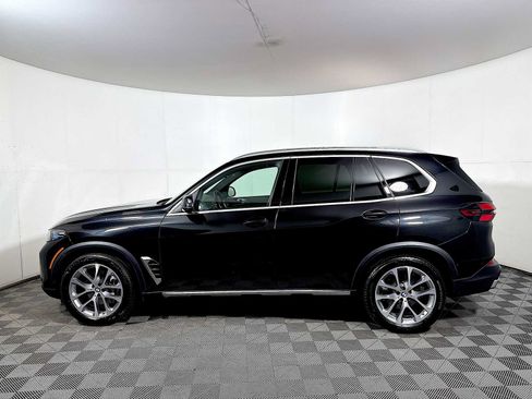 Used 2024 BMW X5 xDrive40i w/ Premium Package AWD/4WD image 4