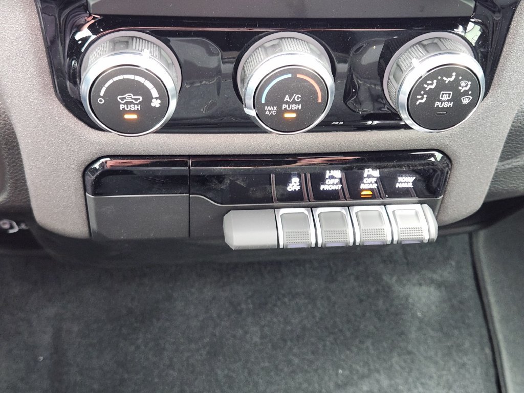 New 2026 RAM 1500 Express RWD image 17