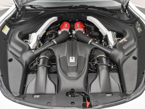 Certified 2024 Ferrari Roma image 31