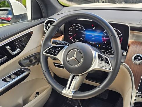 Certified 2023 Mercedes-Benz GLC 300 4MATIC image 28