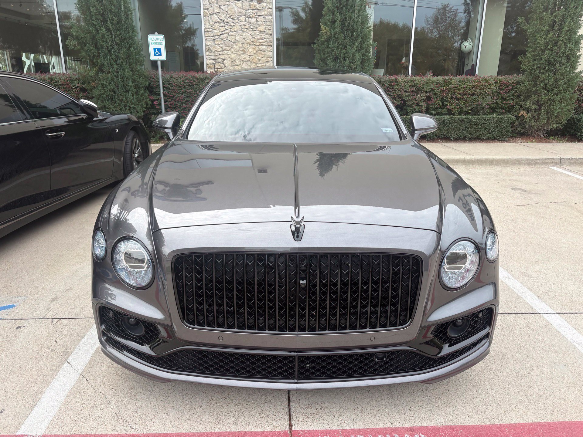 Used 2021 Bentley Flying Spur V8 AWD/4WD image 2