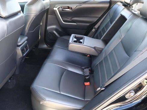 Used 2023 Toyota RAV4 XLE Premium image 21