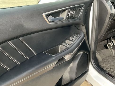 Used 2022 Ford Edge ST image 8