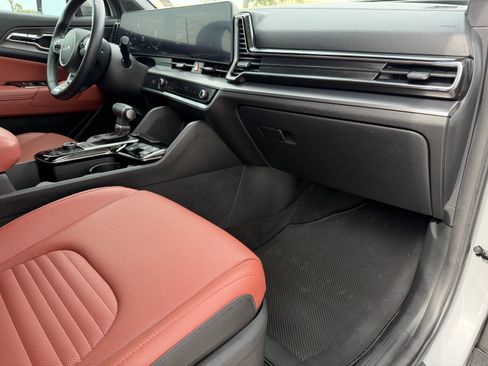 Certified 2023 Kia Sportage SX image 13