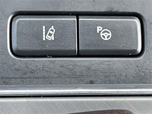 Certified 2020 Ford F150 Limited image 25