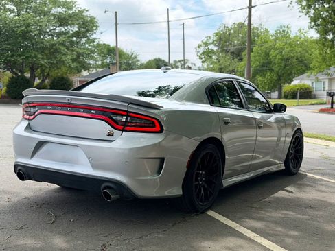 Used 2019 Dodge Charger Scat Pack w/ Plus Group RWD image 6