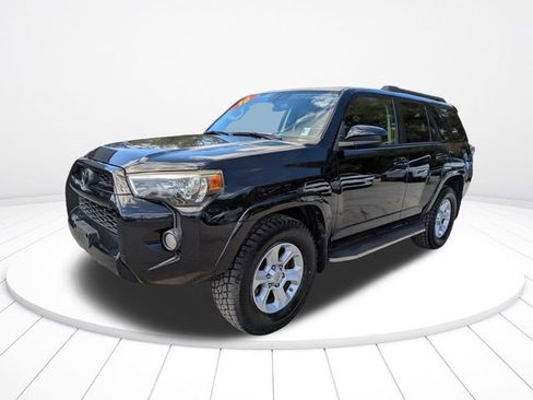 Used 2016 Toyota 4Runner SR5 image 8