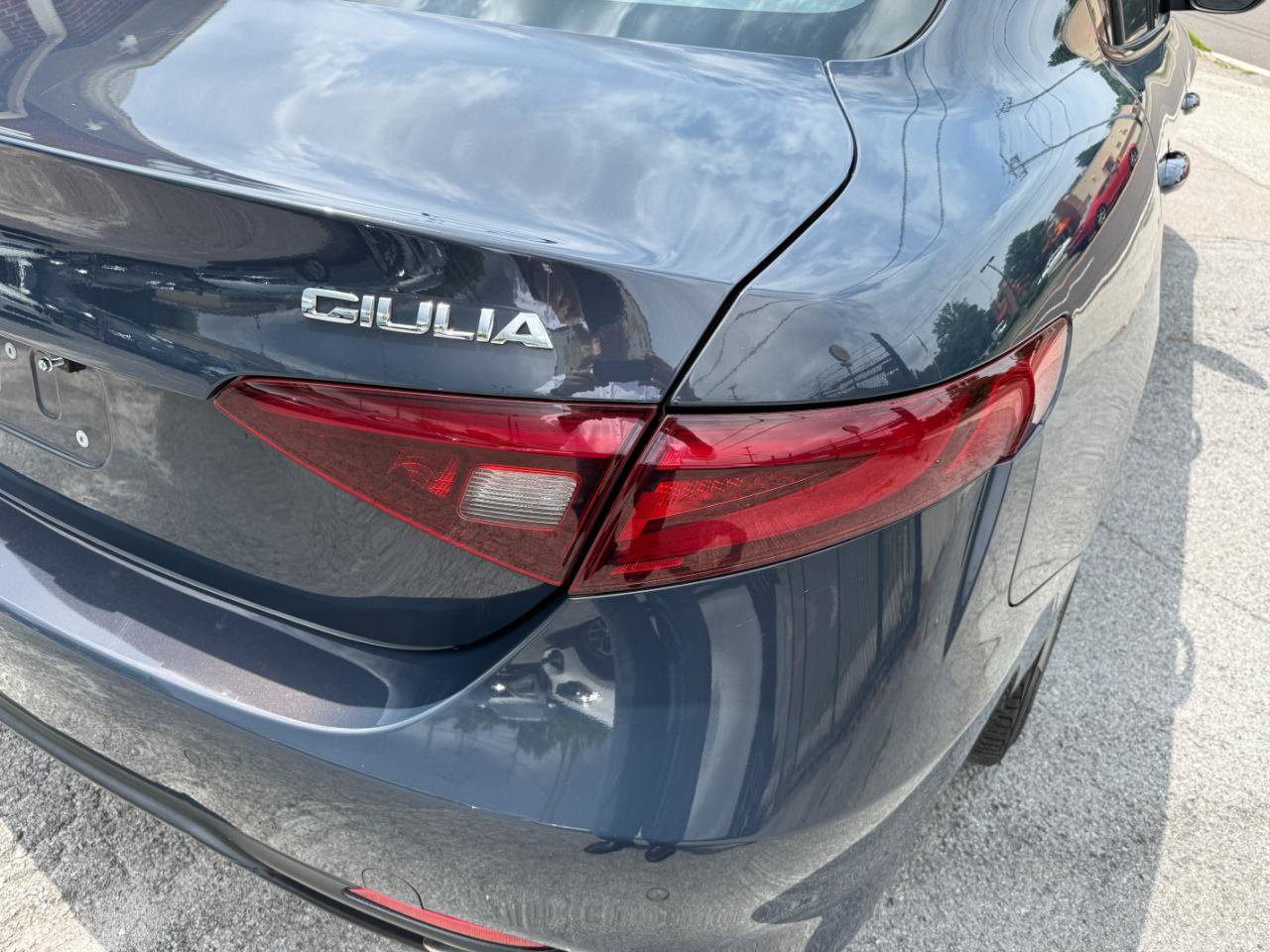 Used 2019 Alfa Romeo Giulia Ti Sport w/ Quick Order Package 22U Sport RWD image 48