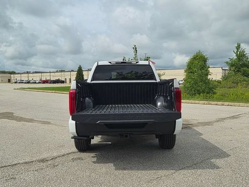 Used 2023 Toyota Tundra SR5 AWD/4WD image 10