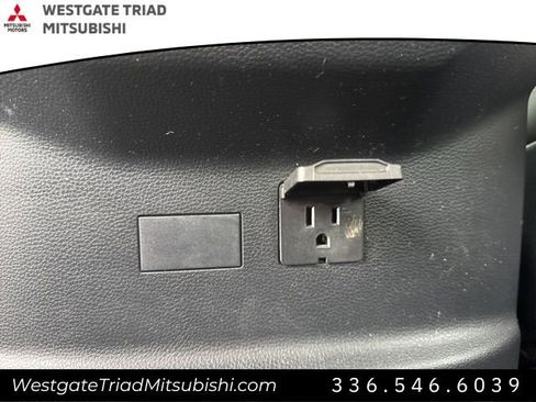 Used 2022 Toyota Tundra SR5 w/ Advanced Technology Package image 29