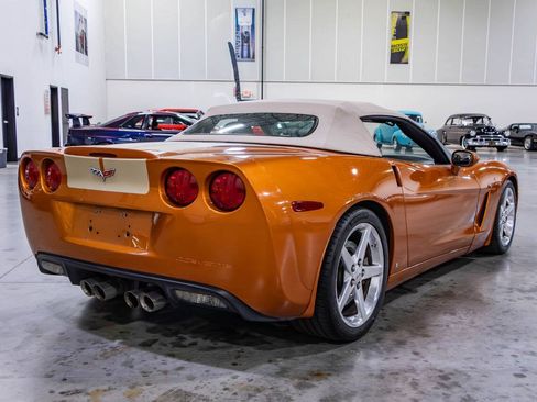 Used 2007 Chevrolet Corvette Convertible w/ Preferred Equipment Group RWD image 25