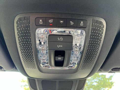 Certified 2025 Mercedes-Benz GLS 450 4MATIC image 28
