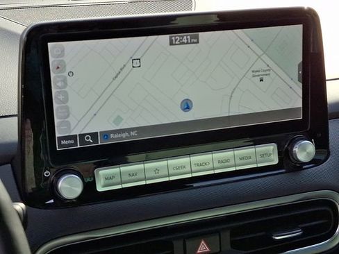 Used 2023 Hyundai Kona Limited image 24