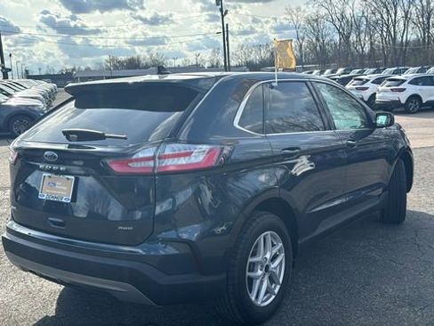 Certified 2024 Ford Edge SEL w/ Convenience Package image 4