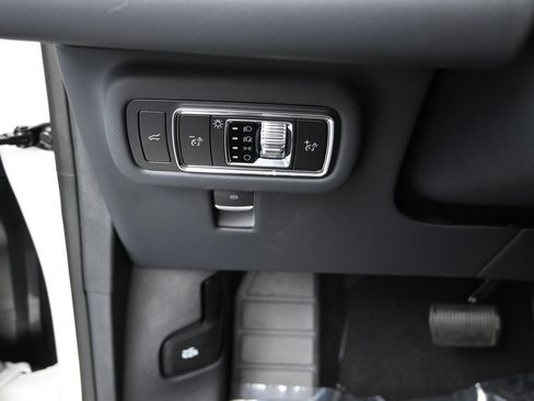 New 2026 Lincoln Nautilus Premier image 14